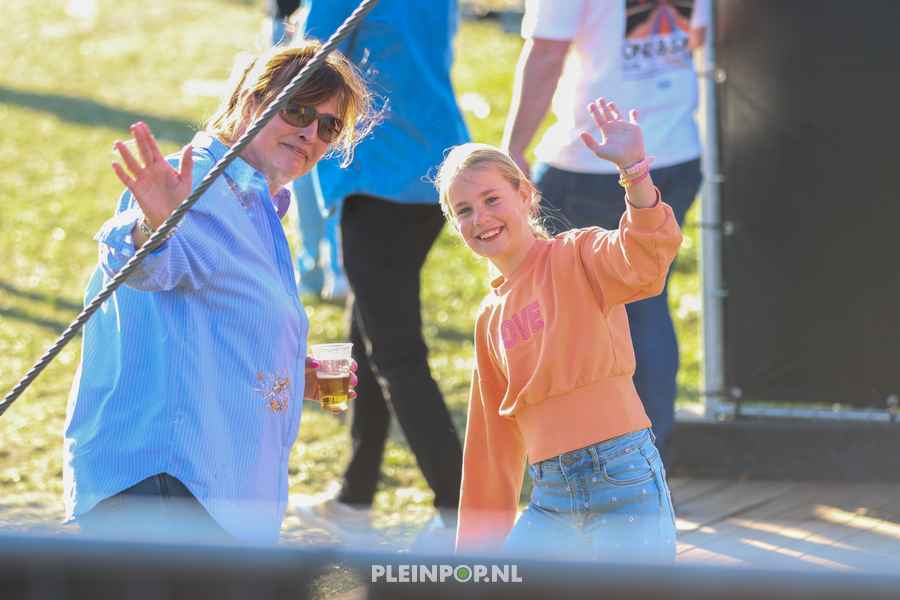 Sfeer Pleinpop Zondag (183)